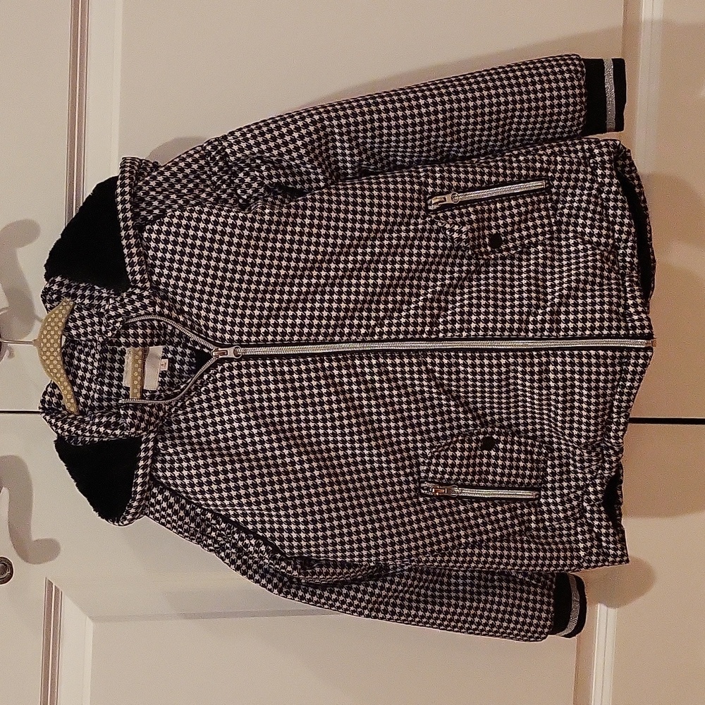 Girl's catimini puffer jacket size 8